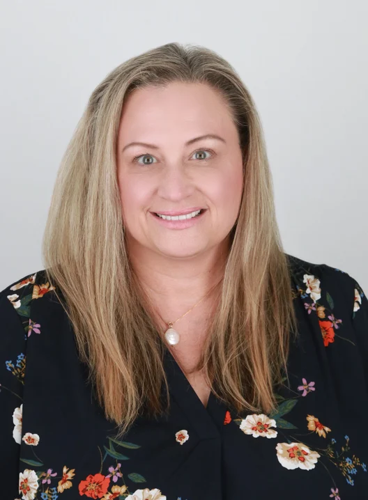 Julie Selman v2